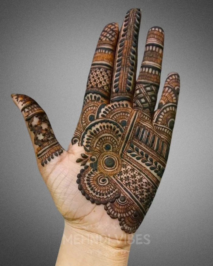 Aditi Simple Front Hand Mehndi Design