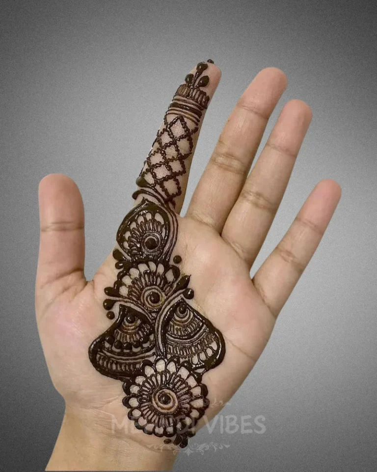 Harini Simple Mehndi Design